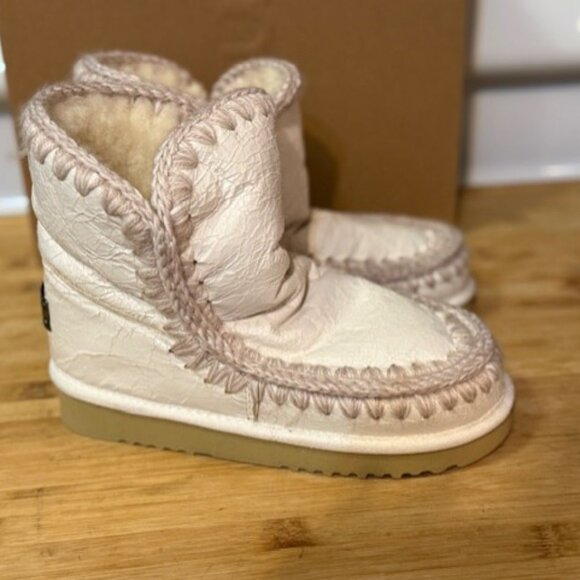 Mou 18 White Sheepskin Boot - Picture 7 of 16